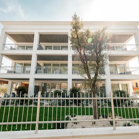 Ξενοδοχείο Wine Lugana Parco Al 3*
